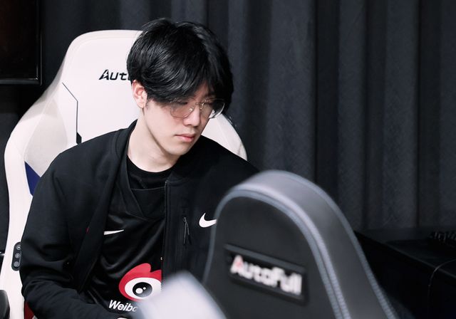 饰错误更具 饰错误更具