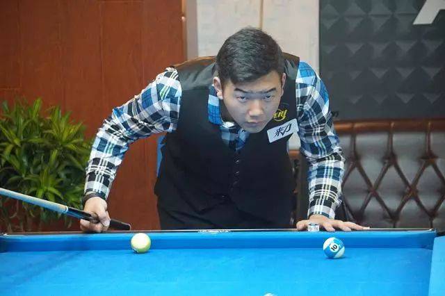 的牵制力 的牵制力