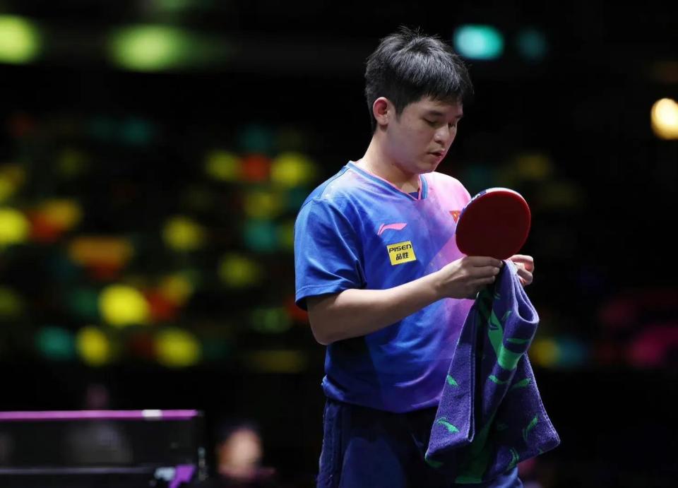 或二年级球 或二年级球