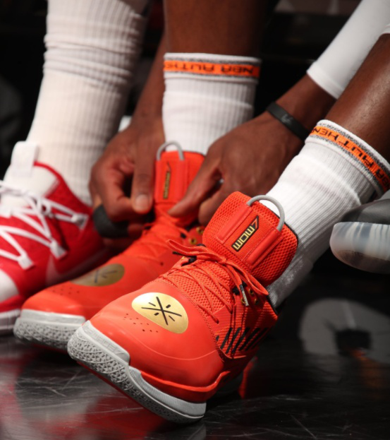 谁能在高压 谁能在高压